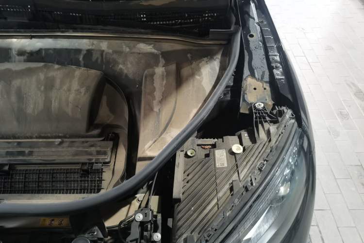 Used Mercedes-Benz EQE SUV 2023 500 4MATIC Engine Bay Left