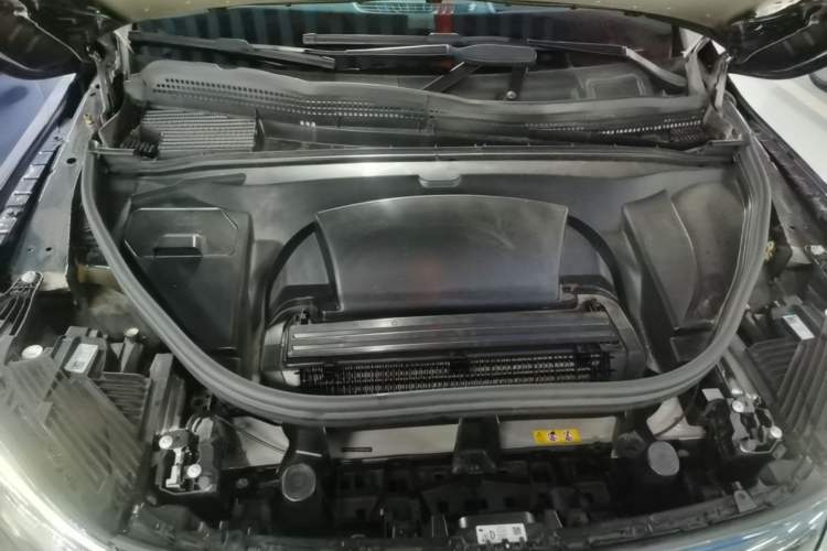Used Mercedes-Benz EQE SUV 2023 350 4MATIC Luxury Edition Engine Bay