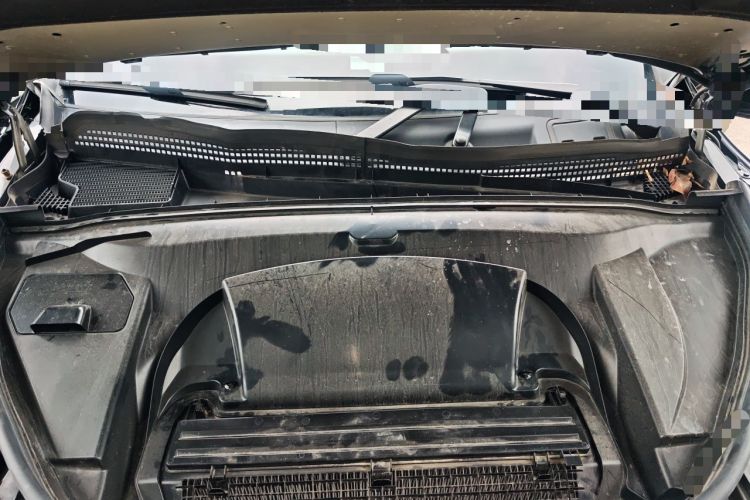 Used Mercedes-Benz EQE SUV 2023 350 4MATIC Pioneer Edition Engine Bay