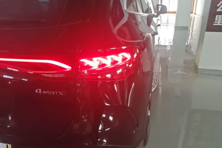 Used Mercedes-Benz EQE SUV 2023 350 4MATIC Pioneer Edition Exterior 3