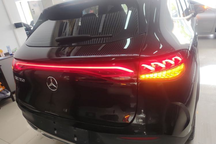 Used Mercedes-Benz EQE SUV 2023 350 4MATIC Luxury Edition Exterior 4