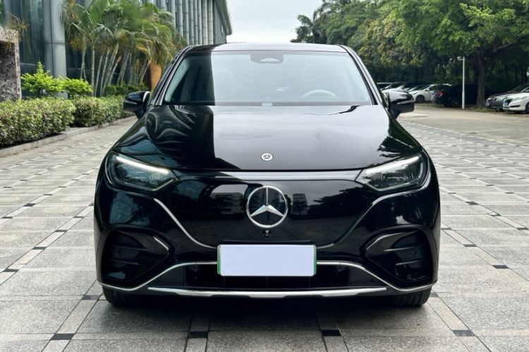Used Mercedes-Benz EQE SUV 2023 350 4MATIC Pioneer Edition Exterior 4
