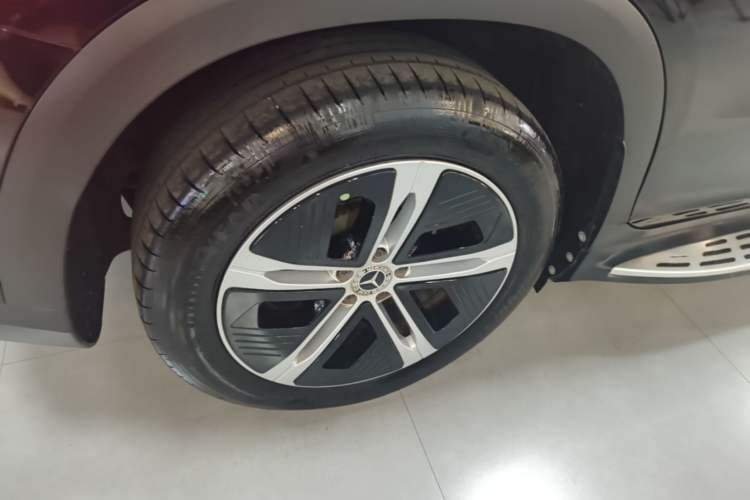 Used Mercedes-Benz EQE SUV 2023 350 4MATIC Pioneer Edition Exterior 5