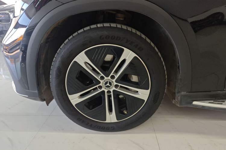 Used Mercedes-Benz EQE SUV 2023 350 4MATIC Pioneer Edition Exterior 7
