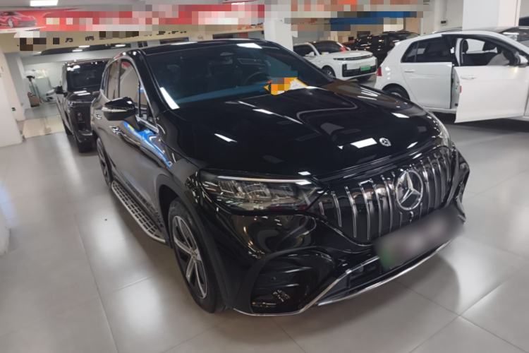 Used Mercedes-Benz EQE SUV 2023 350 4MATIC Pioneer Edition Front Right 45 Deg