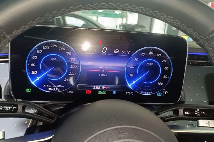 Used Mercedes-Benz EQE SUV 2023 500 4MATIC Special Edition Instrument Cluster