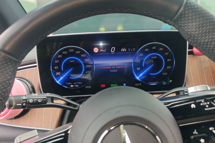 Used Mercedes-Benz EQE SUV 2023 350 4MATIC Pioneer Edition Instrument Cluster
