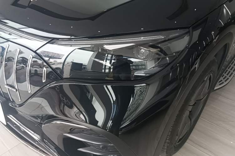 Used Mercedes-Benz EQE SUV 2023 500 4MATIC Special Edition Left Front Headlight