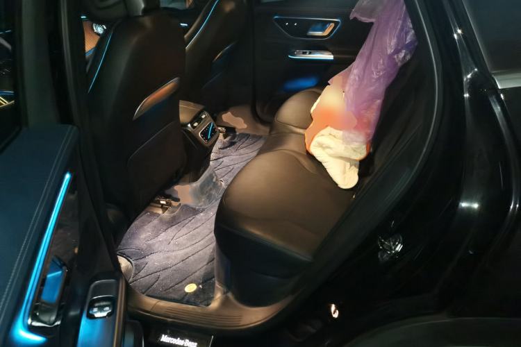 Used Mercedes-Benz EQE SUV 2023 350 4MATIC Pioneer Edition Left Rear Seat