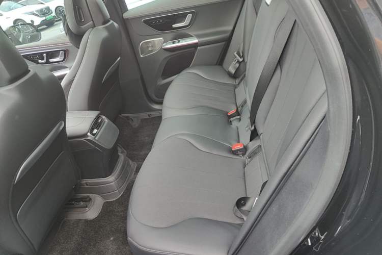 Used Mercedes-Benz EQE SUV 2023 350 4MATIC Pioneer Edition Left Rear Seat