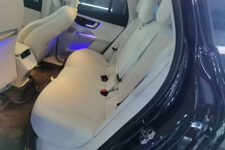Used Mercedes-Benz EQE SUV 2023 350 4MATIC Luxury Edition Left Rear Seat