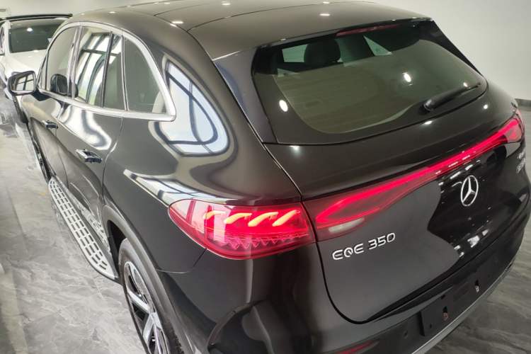 Used Mercedes-Benz EQE SUV 2023 350 4MATIC Pioneer Edition Rear Left 45 Deg