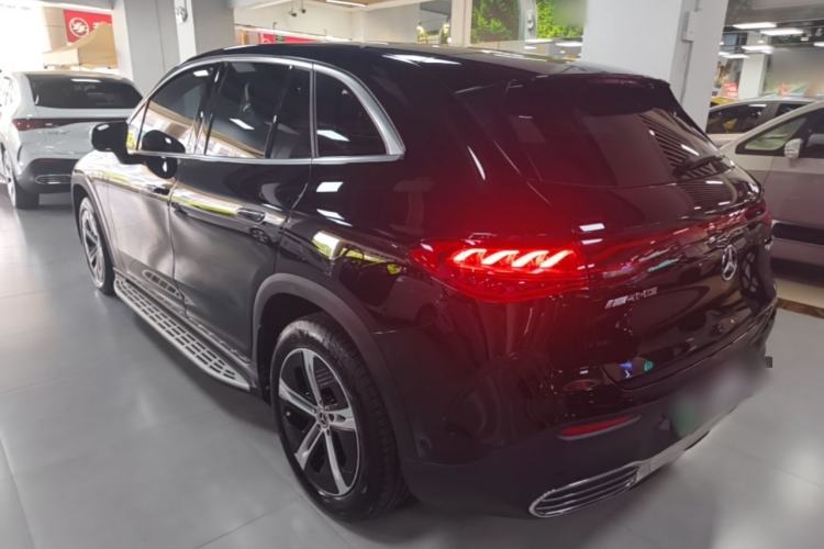 Used Mercedes-Benz EQE SUV 2023 350 4MATIC Pioneer Edition Rear Left 45 Deg
