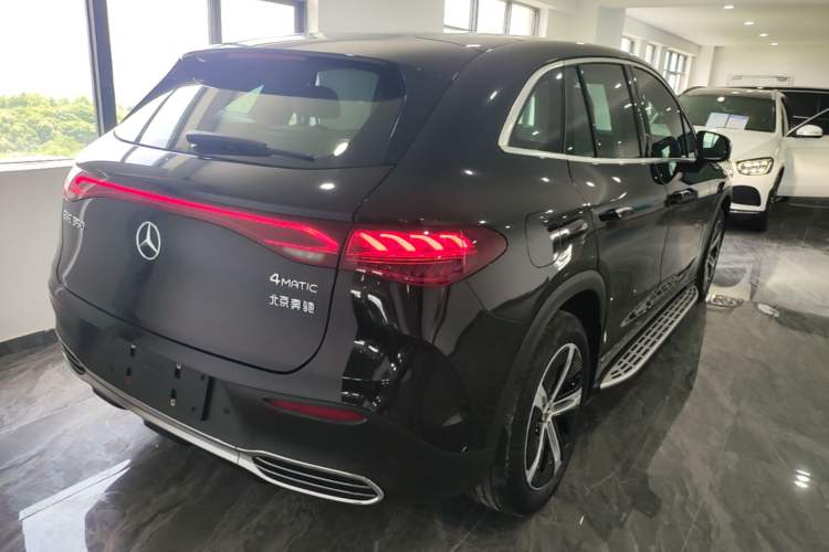 Used Mercedes-Benz EQE SUV 2023 350 4MATIC Pioneer Edition Rear Right 45 Deg