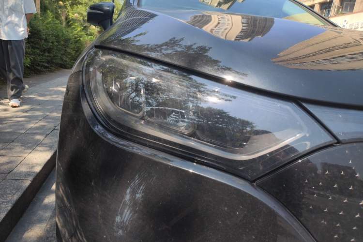 Used Mercedes-Benz EQE SUV 2023 350 4MATIC Luxury Edition Right Front Headlight