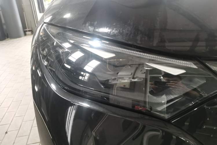 Used Mercedes-Benz EQE SUV 2023 500 4MATIC Right Front Headlight