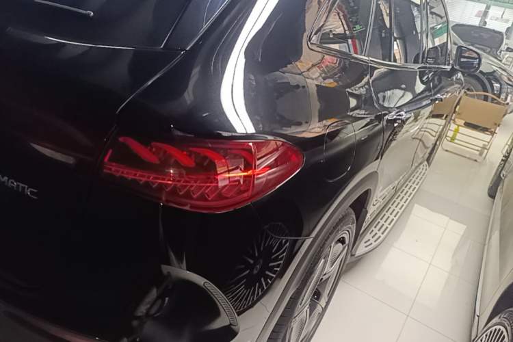 Used Mercedes-Benz EQE SUV 2023 500 4MATIC Special Edition Right Rear Taillight