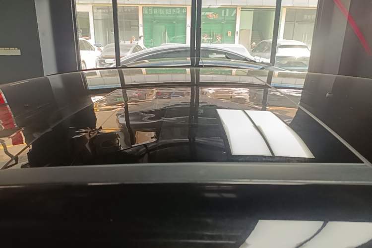 Used Mercedes-Benz EQE SUV 2023 500 4MATIC Special Edition Roof