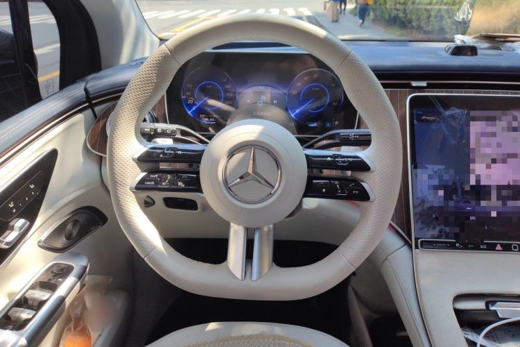 Used Mercedes-Benz EQE SUV 2023 350 4MATIC Luxury Edition Steering Wheel