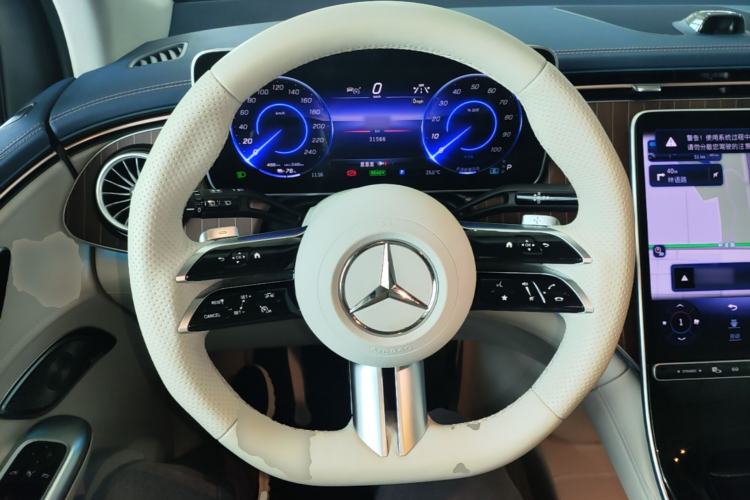 Used Mercedes-Benz EQE SUV 2023 350 4MATIC Pioneer Edition Steering Wheel
