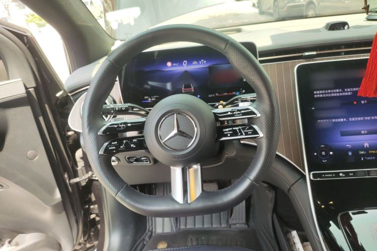 Used Mercedes-Benz EQE SUV 2023 350 4MATIC Luxury Edition Steering Wheel