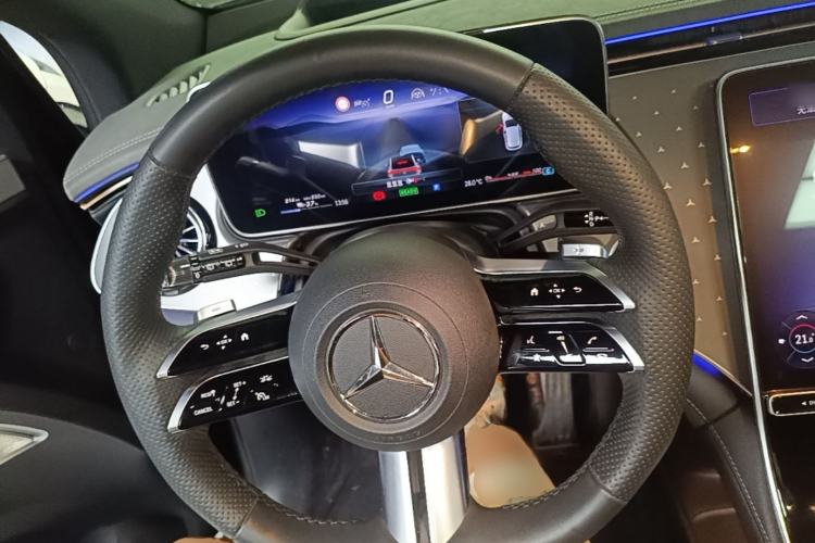 Used Mercedes-Benz EQE SUV 2023 500 4MATIC Special Edition Steering Wheel