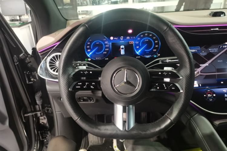 Used Mercedes-Benz EQE SUV 2023 500 4MATIC Steering Wheel