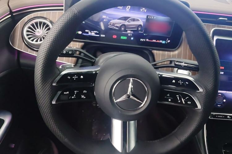 Used Mercedes-Benz EQE SUV 2023 350 4MATIC Pioneer Edition Steering Wheel