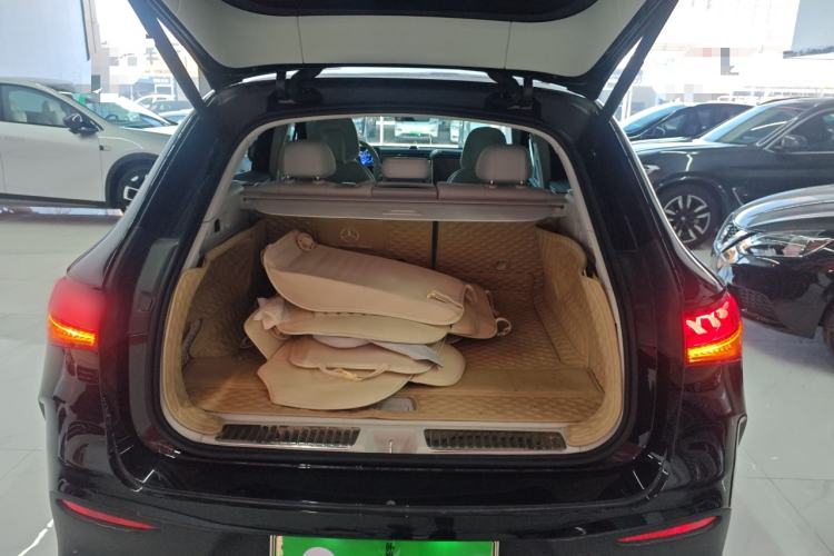 Used Mercedes-Benz EQE SUV 2023 350 4MATIC Pioneer Edition Trunk