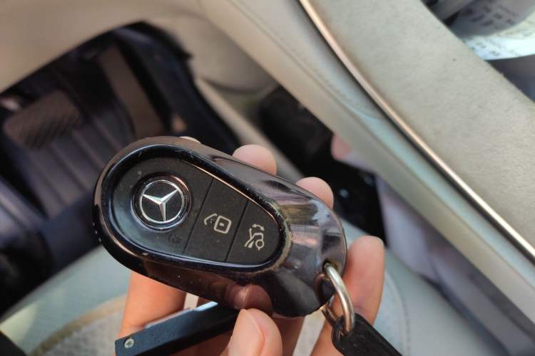 Used Mercedes-Benz EQE SUV 2023 350 4MATIC Luxury Edition Vehicle Key