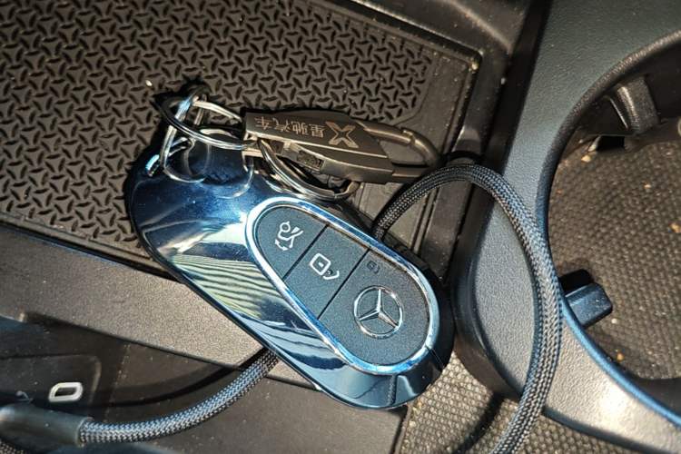 Used Mercedes-Benz EQE SUV 2023 350 4MATIC Luxury Edition Vehicle Key