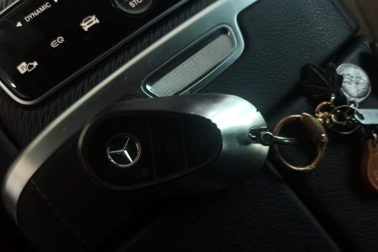 Used Mercedes-Benz EQE SUV 2023 500 4MATIC Vehicle Key