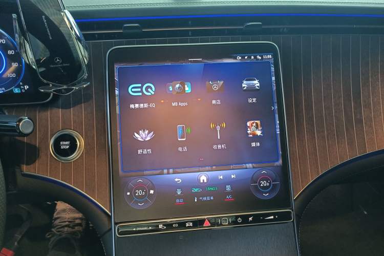 Used Mercedes-Benz EQE SUV 2023 350 4MATIC Luxury Edition Audio And AC Panel