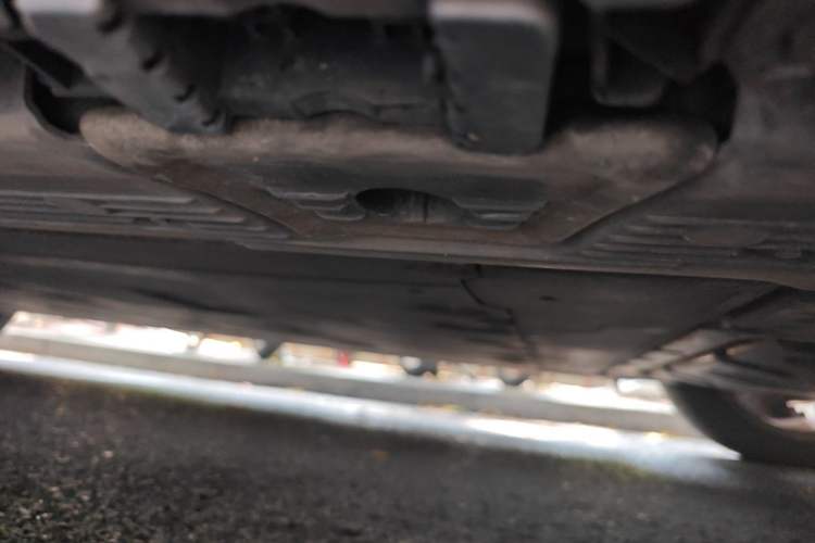 Used Mercedes-Benz EQE SUV 2023 350 4MATIC Luxury Edition Chassis Rear Left