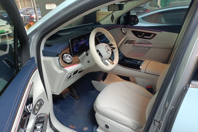Used Mercedes-Benz EQE SUV 2023 350 4MATIC Luxury Edition Driver Seat