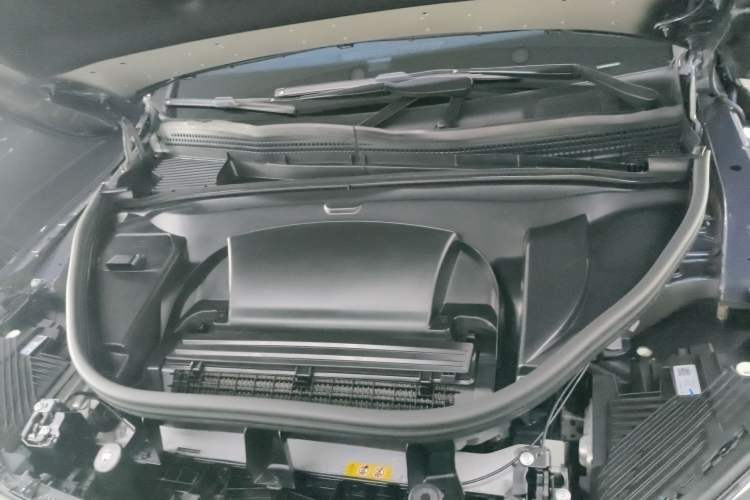 Used Mercedes-Benz EQE SUV 2023 350 4MATIC Pioneer Edition Engine Bay