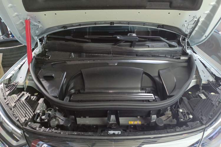 Used Mercedes-Benz EQE SUV 2023 350 4MATIC Luxury Edition Engine Bay