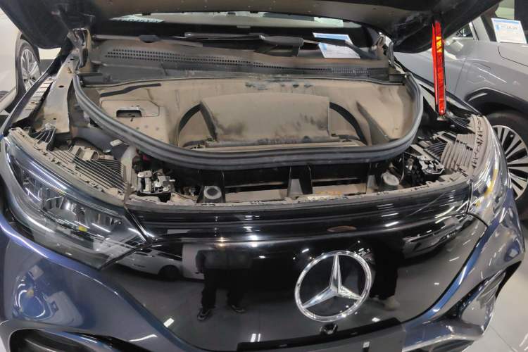 Used Mercedes-Benz EQE SUV 2023 350 4MATIC Pioneer Edition Engine Bay