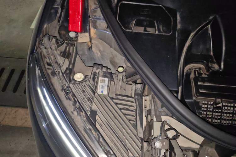 Used Mercedes-Benz EQE SUV 2023 350 4MATIC Pioneer Edition Engine Bay Right