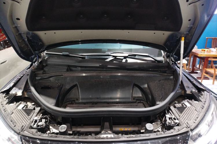 Used Mercedes-Benz EQE SUV 2023 350 4MATIC Luxury Edition Engine Bay