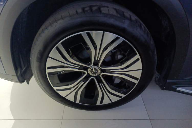 Used Mercedes-Benz EQE SUV 2023 350 4MATIC Luxury Edition Exterior 4