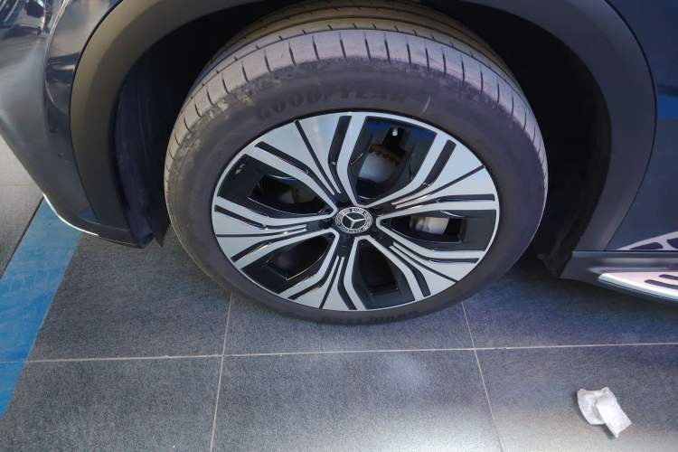 Used Mercedes-Benz EQE SUV 2023 350 4MATIC Luxury Edition Exterior 4