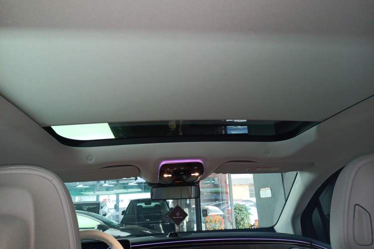 Used Mercedes-Benz EQE SUV 2023 350 4MATIC Luxury Edition Headliner