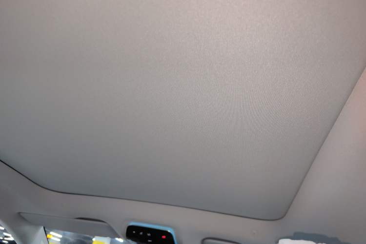 Used Mercedes-Benz EQE SUV 2023 350 4MATIC Pioneer Edition Headliner