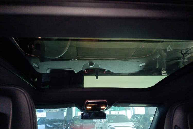 Used Mercedes-Benz EQE SUV 2023 350 4MATIC Luxury Edition Headliner