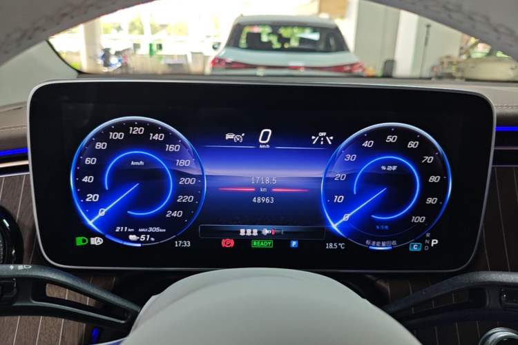 Used Mercedes-Benz EQE SUV 2023 350 4MATIC Pioneer Edition Instrument Cluster