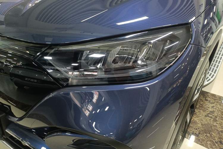 Used Mercedes-Benz EQE SUV 2023 350 4MATIC Pioneer Edition Left Front Headlight