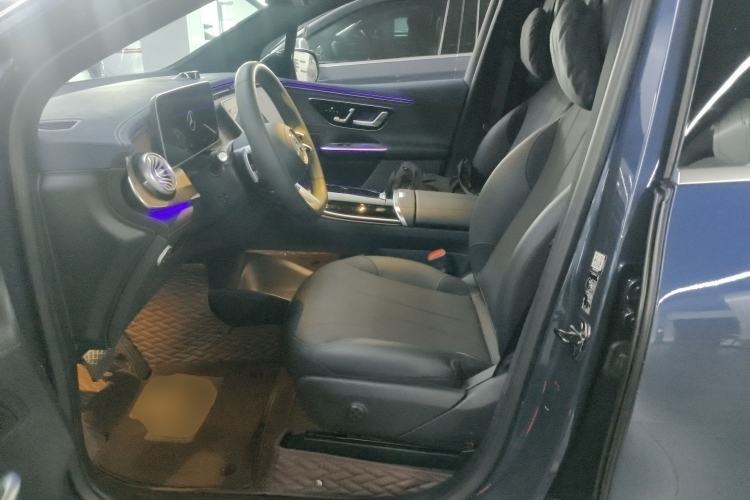 Used Mercedes-Benz EQE SUV 2023 350 4MATIC Pioneer Edition Left Front Seat