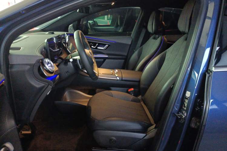 Used Mercedes-Benz EQE SUV 2023 350 4MATIC Luxury Edition Left Front Seat