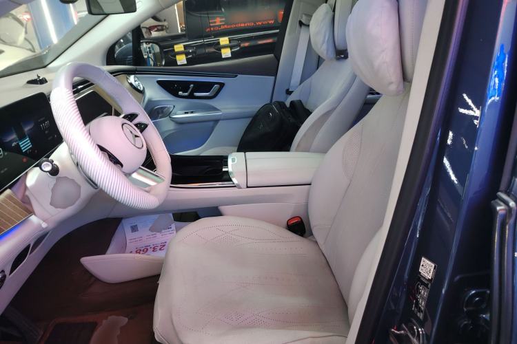 Used Mercedes-Benz EQE SUV 2023 350 4MATIC Luxury Edition Left Front Seat